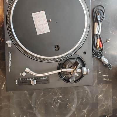 2 x Technics SL-1200MK5 Turntable image 7