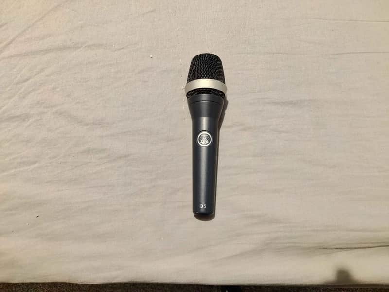 AKG D5 Standard Dynamic Vocal Microphone