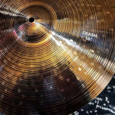 Mint Paiste 16" 900 Series Crash Cymbal - Traditional image 2
