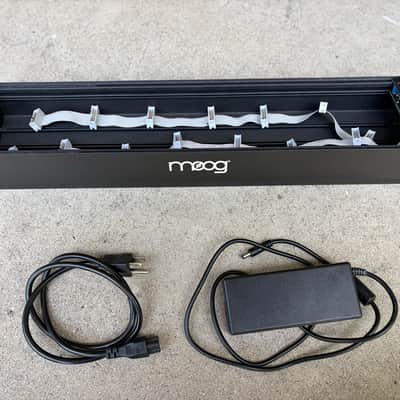 Moog 104 HP Unpowered Eurorack Case with 4ms Row Power 40 image 2