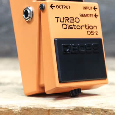 Boss DS-2 Turbo Distortion Twin Turbo Modes Classic BOSS Distortion Effect Pedal image 3