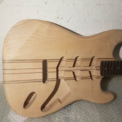 1981 NECK THROUGH SWAMP ASH BODY DESIGN STR*T - made in GERMANY image 13