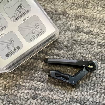 JStaff S1 Gliding Capo - Aluminum & Silicone Roller Capo for Acoustic & Classical Guitars Silver image 4