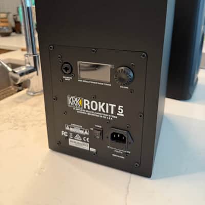 KRK RP-5 Rokit G4 2-Way 5" Active Studio Monitors (Pair) + Speaker Stands image 4