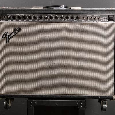 Fender	Ultra Chorus 2-Channel 2 x 65-Watt 2x12" Stereo Solid State Guitar Combo	1993 - 1994