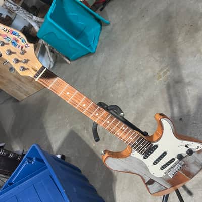 Reclaimed Doug fir door Barncaster Strat image 4