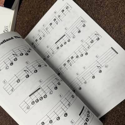 Lot of 5 Used Piano & Organ EZ Play Books including Folk, Hank Williams, Country & More!! image 2