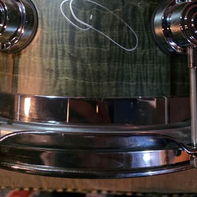 DW Collectors series edge 7x13 signed by dave elitch - Transit green flamed maple image 2
