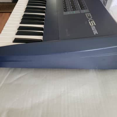 Yamaha EX5 Synthesizer Sampler Workstation 76 Keyboard W/ Aftertouch AWM VL FM floppies & Manual image 4