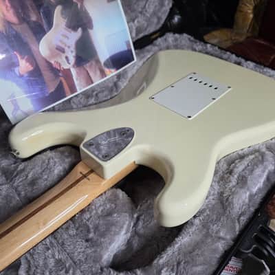 Fender Stratocaster Ex JUDAS PRIEST Artist Owned by K.K. Downing, band signed by KK, Rob Halford and Glenn Tipton. 1985 Vintage 80s guitar. Custom Shop strat flight case included image 16