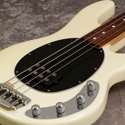 Music Man Stingray 4 Fretless White-Free Shipping* image 1