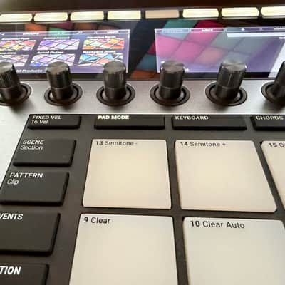 Native Instruments Maschine Plus Standalone Production System – Excellent Condition – Full Software License Included image 4