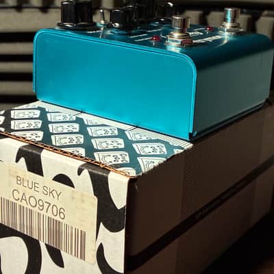 Strymon Blue Sky Reverberator V1 2010 - 2022 - Blue image 5