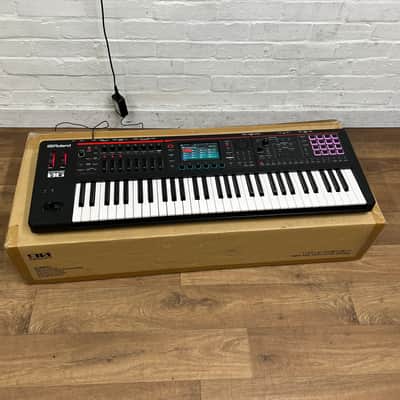 Roland Fantom 06 Synth Keyboard; Serial No: Z4N1404 | Second Hand