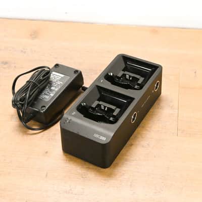Shure SBC220 Networked 2-Bay Battery Charger CG011WR image 1