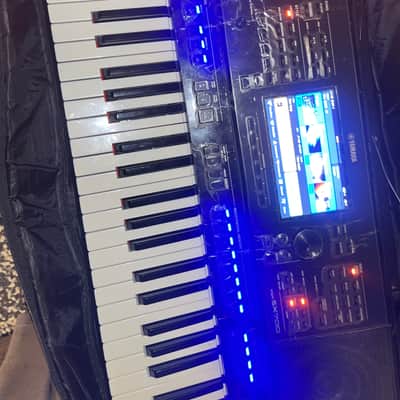 Yamaha PSR-SX700 61-Key Arranger Workstation 2019 - Present - Black image 6