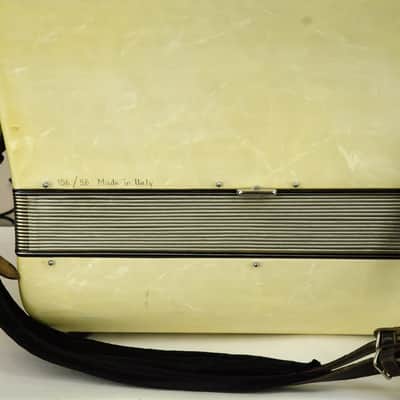 Used Scandalli Silvietto Student Accordion with Case image 7