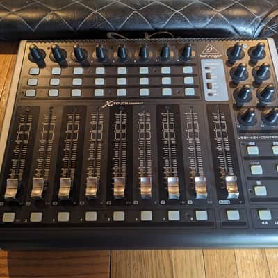 Behringer X-TOUCH COMPACT Universal DAW Control Surface 2015 - Present - Standard image 1