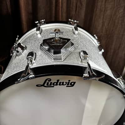 22x14 Ludwig Classic Maple Bass Drum Mid 80's - Silver Sparkle image 5