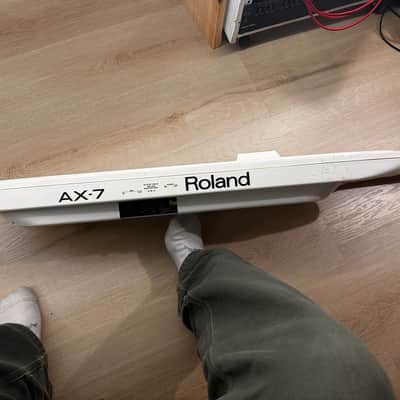 Roland AX-7 45-Key Keytar MIDI Controller 2002 - 2006 - White image 6