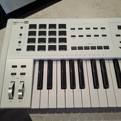 Arturia KeyLab 49 MkII MIDI Controller - White image 2