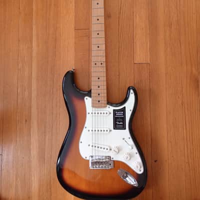 ギター fenderJapan st54-95ls white Fender Japan '54 Reissue Stratocaster ST54-95LS Vintage White 2002