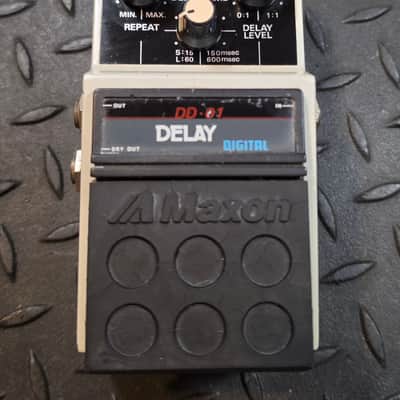 Maxon DD-01 Digital Delay 1980s - White Japan MIJ image 2