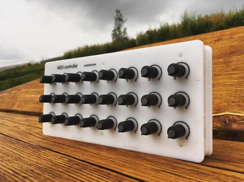 Nakedboards MC-24 MIDI-Controller with MIDI-Out Port image 1