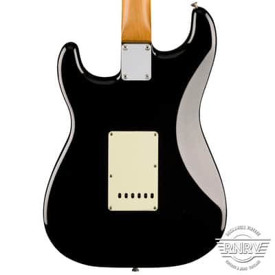 Fender Limited Edition Vintera II Road Worn '60s Stratocaster - Black image 2