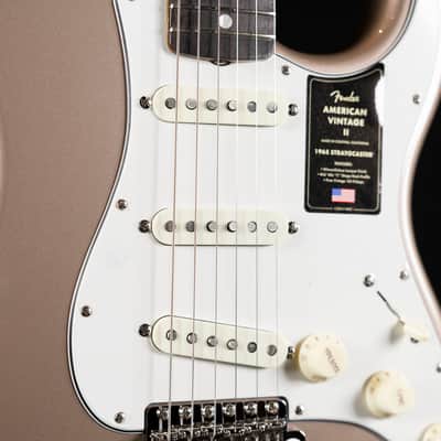 Fender American Vintage II 1965 Stratocaster Electric Guitar - Shoreline Gold image 4