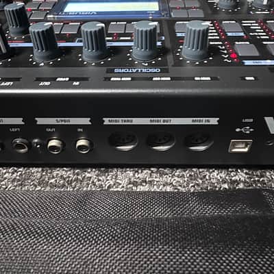 Access Virus TI Desktop Digital Synthesizer 2005 - Black W/ CUSTOM amp Cover, all accessories (OG Rack ears!) Original box, extra set of Chroma Caps Knobs image 11