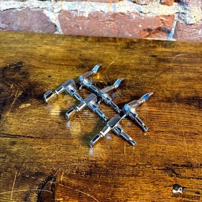 Economy 3x3 10mm Tuners (2000s - Chrome) image 3