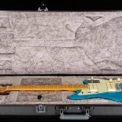 Fender American Professional II Jazzmaster Maple Fingerboard Miami Blue (548) image 7