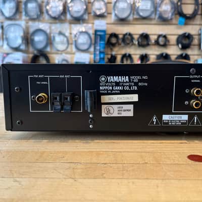 Yamaha T-85 AM/FM Stereo Tuner image 8