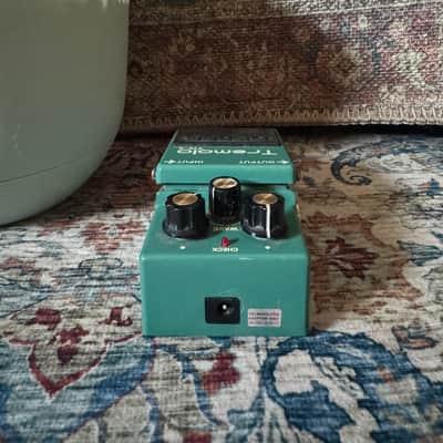 Boss TR-2 Tremolo (Silver Label) 1997 - Present - Green image 5