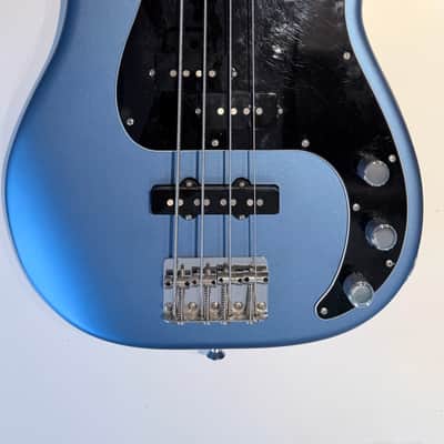 Fender American Performer Precision Bass with Maple Fretboard 2018 - Present - Satin Lake Placid Blue image 10
