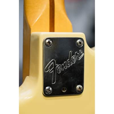 1983 Fender Standard Stratocaster (USA) with Maple Fretboard ivory white image 6