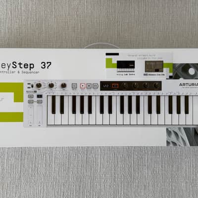 Arturia KeyStep 37 MIDI Controller 2021 - 2025 White image 3