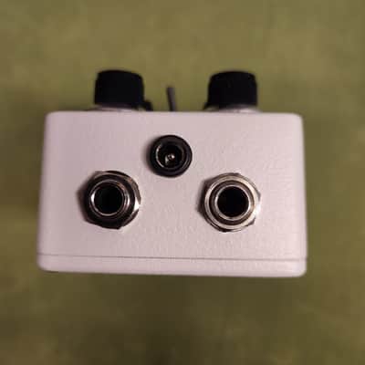 Twilight Pulse Audio Works Konstante 2026 - White image 4