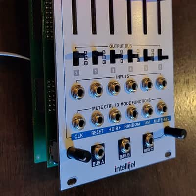 Intellijel Mutamix 6 Channel Audio / CV Mixer Eurorack Module - Super Clean image 2