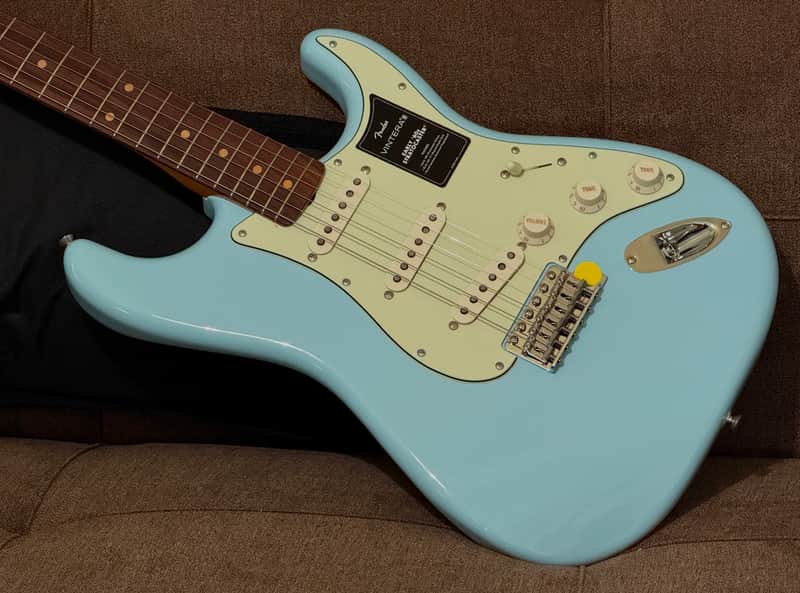 Fender Vintera III Early '60s Stratocaster with Fender Deluxe Gig Bag and Case Candy 2026 Model in Sonic Blue