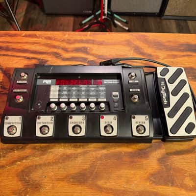 Digitech RP500 Multi-Effects Switching System & USB Recording