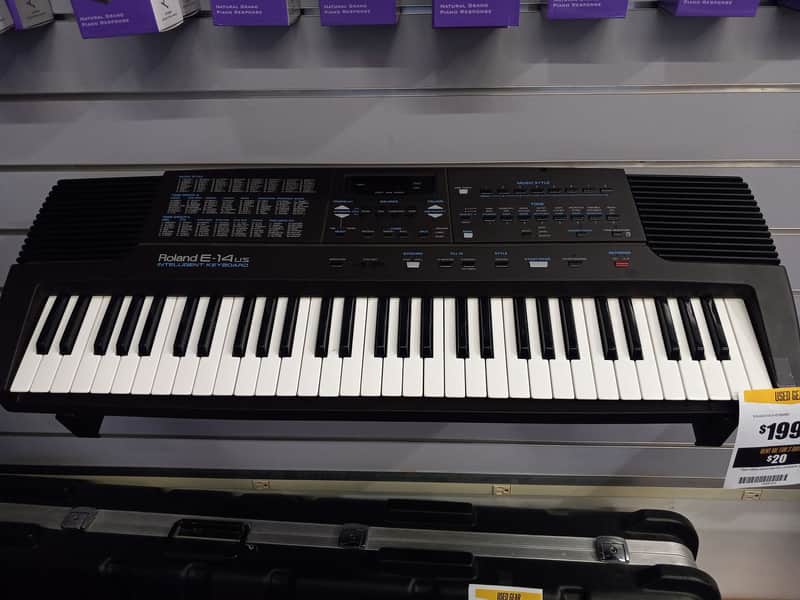 ROLAND E-14 キーボード E-14 - Roland E-14 - Audiofanzine