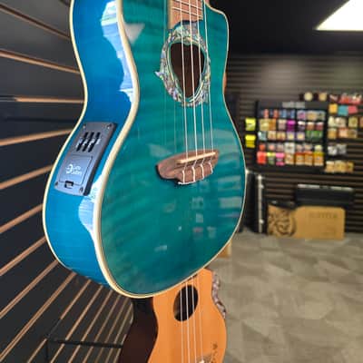 Luna Dolphin Concert Ukulele - Blue/Green (UKE DPN) - Gloss image 2