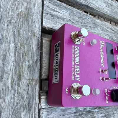 Providence Chrono Delay 2010s - Pink image 3