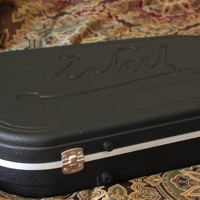 2011 Wal Mk 2 Fretless MINT w/ case image 23