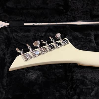 Jackson King V Custom Shop KBJ "James Hetfield" Master of Puppets 2024 - Ivory image 6