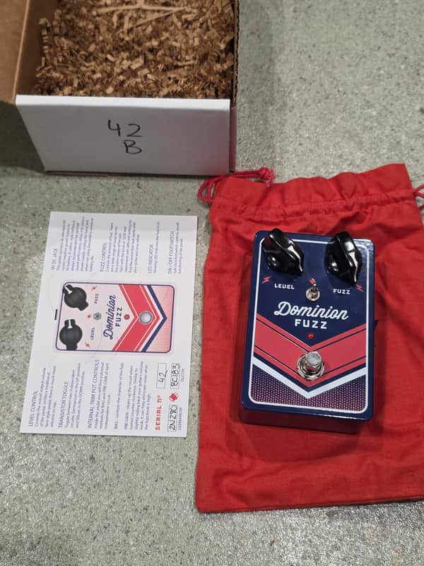 Dominion Electric Effects Co. Dominion Fuzz - BC 183