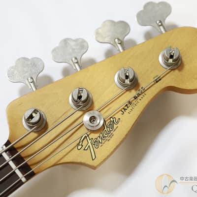Fender Road Worn FLEA Jazz Bass Shell Pink image 4