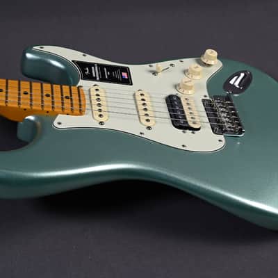Fender Stratocaster American Pro II HSS MN Mystic Surf Green image 4
